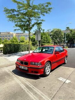 BMW E36 318is