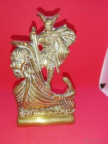 Figurka vikinga
