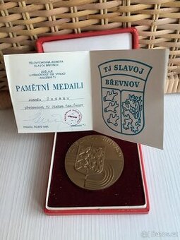 Pamětní medaile plaketa s etuí TJ Slavoj Břevnov