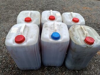 Prodám použitý hydraulický olej, čistý bez vody 6x 25l