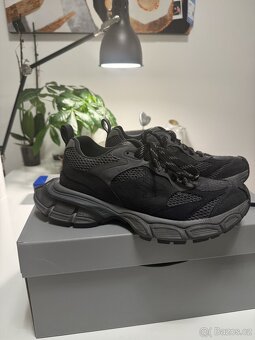 Balenciaga 3xl / 42eu