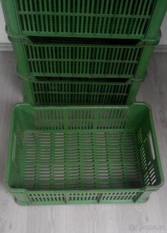 Přepravky plastové - nosnost 15 kg