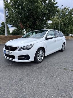 Peugeot 308 kombi 1.2 Pure Tech, 81 Kw, koupeno v ČR