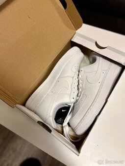 Nike air force 1 - velikost 40