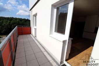 Pronájem novostavby  bytu 3+kk (79 m²) s velkým balkónem s k