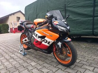 Honda CBR 1000RR Fireblade