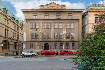 Byt 8.března, 120 m2 + terasa