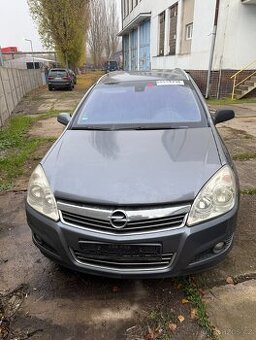Opel Astra 2007 – na náhradní díly
