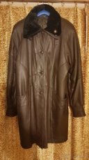 Dámský kožený kabát