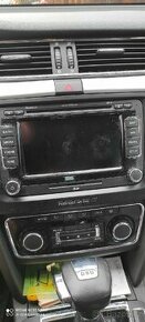 Auto rádio Columbus navigace ŠKODA Superb 2