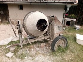 Stavební míchačka