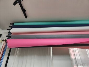 Papírové pozadí / fotopozadí - 2,72 x 11m - šest barev