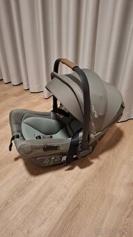 Nuna Pipa Next - barva pine