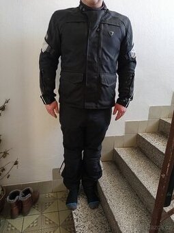 Moto oblečení Revit