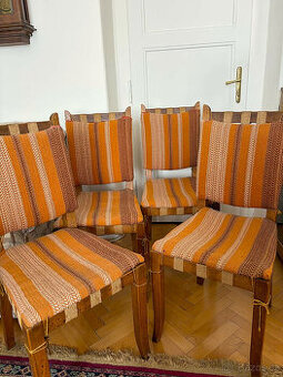 4 prvorepublikové masivní dřevěné židle s výpletem