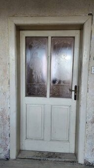 Krásné staté dveře dřevěné