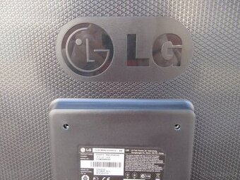 SLEVA - Funkční monitor k PC zn. LG - Brno