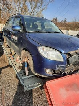nd z škoda fabia 2 1.2htp modrá červena sedan combi