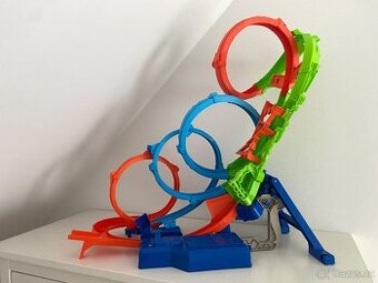 Hot wheels 4 loop crash out dráha