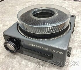 Koupím diaprojektor typ Kodak CAROUSEL3