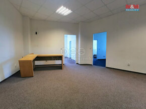 Pronájem kancelářského prostoru, 130 m², Třinec, ul. 1. máje - 1