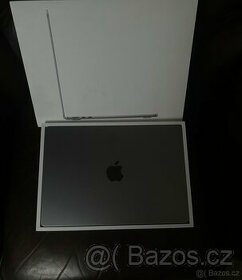 MacBook Air M2 - 1