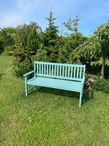 Lesklá modrá lavička