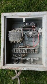 Elektroskříň z kompresoru Orlík