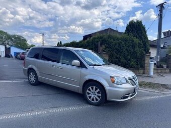 Chrysler Town Country 3,6 LPG Limited DVD 2014