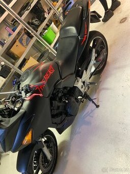 Honda CBF 600 A2 / Papirově 35kw (59kw)