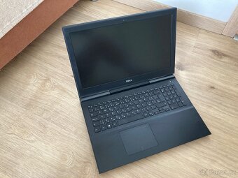 Dell inspiron 15 7000 - 1