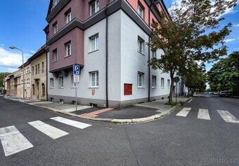 Pronájem, byt 2+kk, 49 m2, parkovací místo, Chomutov, Čechov