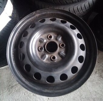 4x100 C1 Aygo 107