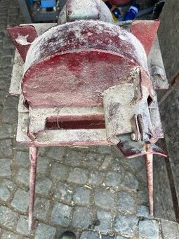 Drtič/šroťák na jetelinu