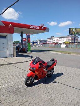 Honda vfr800fi 1998,78kw.