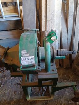 Štěpkovač za traktor