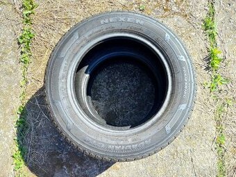 2 ks letní pneu 205/65 R16c NEXEN