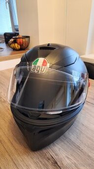 Motocyklová helma AGV K1 (velikost M) – Nová