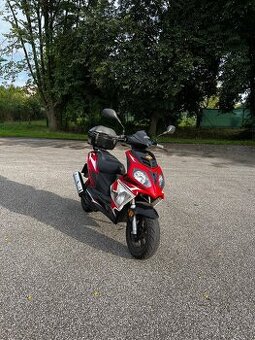 Skůtr 125