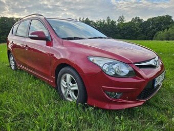 Hyundai i30 kombi 1.6 92kw ,rv.2012,nové Lpg