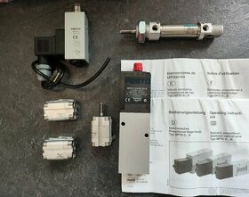 Proporcionální průtokový ventil a pneumatické písty FESTO