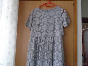Dámské krajkové šaty vel.L.