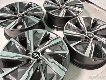 Originál ALU kola Hyundai Tucson R17 + čidla