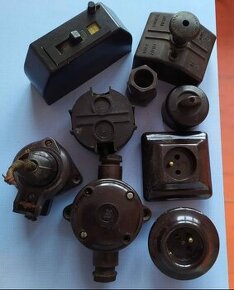 Staré bakelitové elektro