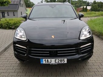 Porsche Cayenne 3.0i V6 LED  rv.2019   zachovalý stav