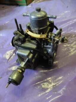 Mercedes-Benz G -karburátor Stromberg a vzduchový filtr