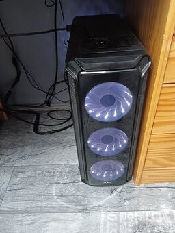 Prodám stolní počítač