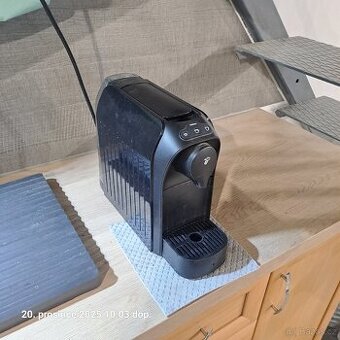 Kávovar na kapsle Tchibo