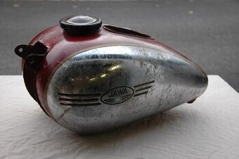 Koupim nadrz JAWA PERAK TYP KOMUNISTA