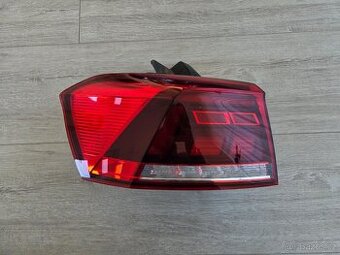 Zadní vnější levé světlo VW Passat B8